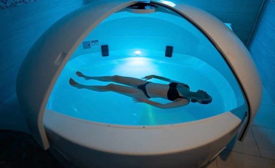 round pod true rest float spa